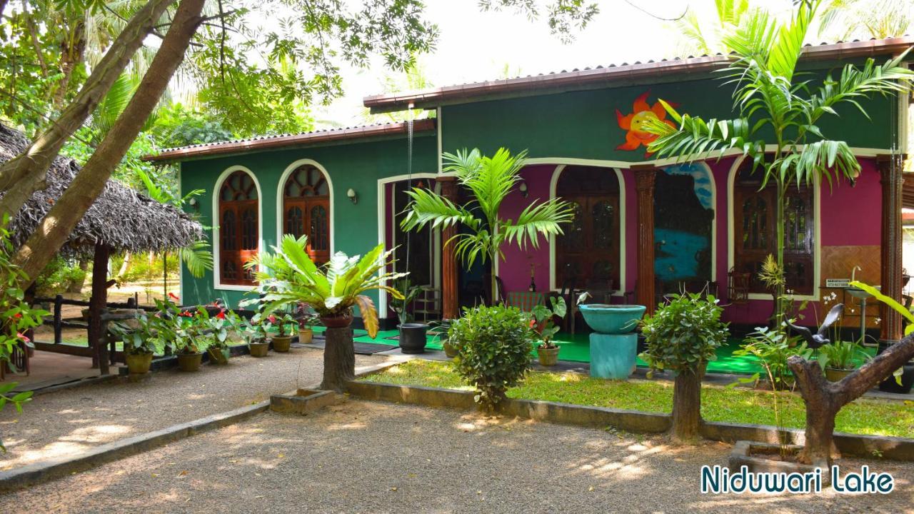 Niduwari Lake Homestay Dambulla Luaran gambar