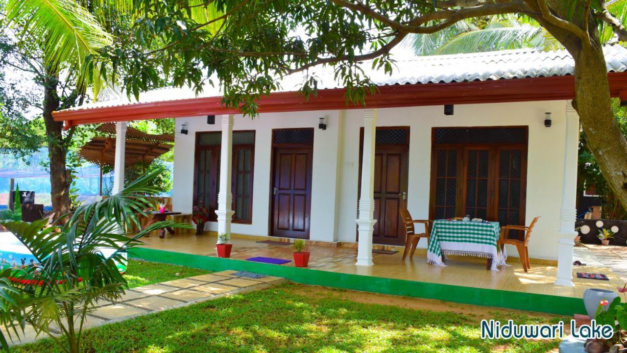 Niduwari Lake Homestay Dambulla Luaran gambar