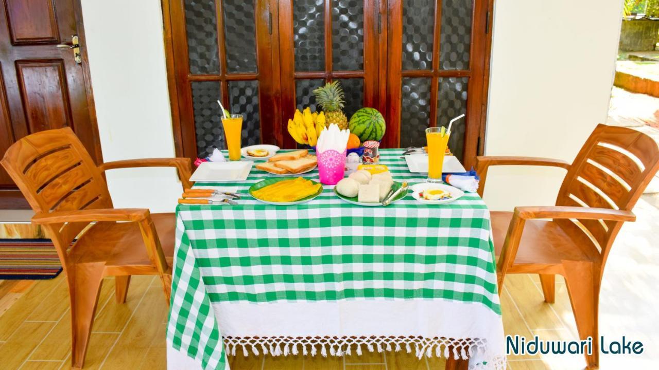 Niduwari Lake Homestay Dambulla Luaran gambar